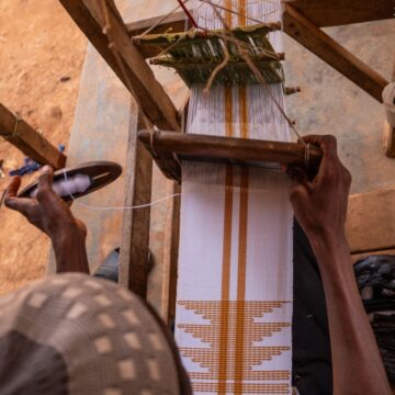 Nigeria’s Trendy Handwoven Fabric Makers Push Back Against Automation