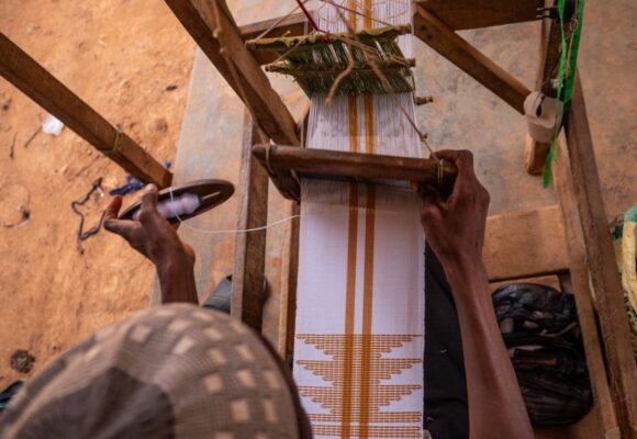 Nigeria’s Trendy Handwoven Fabric Makers Push Back Against Automation