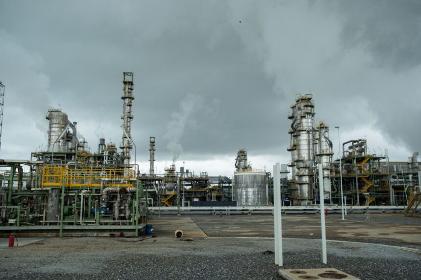 Dangote Rejects NNPC Bid For Higher Sake In Refinery