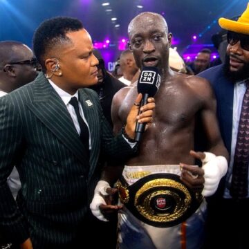 Carter Efe Defeats Portable In Celebrity Bout