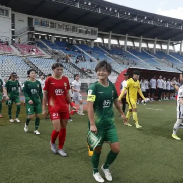 South Koreans Gear Up To Roar On Football Team From Rival North South Koreans Gear Up To Roar On Football Team From Rival North