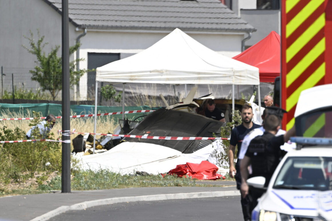 Eleven Killed In France’s Skydiving Plane Crash