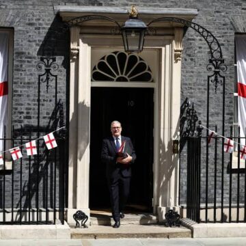 Outgoing UK PM Starmer Pledges Full Support To Successor Andy Burnham