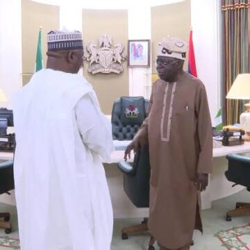 Rabiu Pledges Bigger Food Investments to Lower Nigeria’s Food Prices