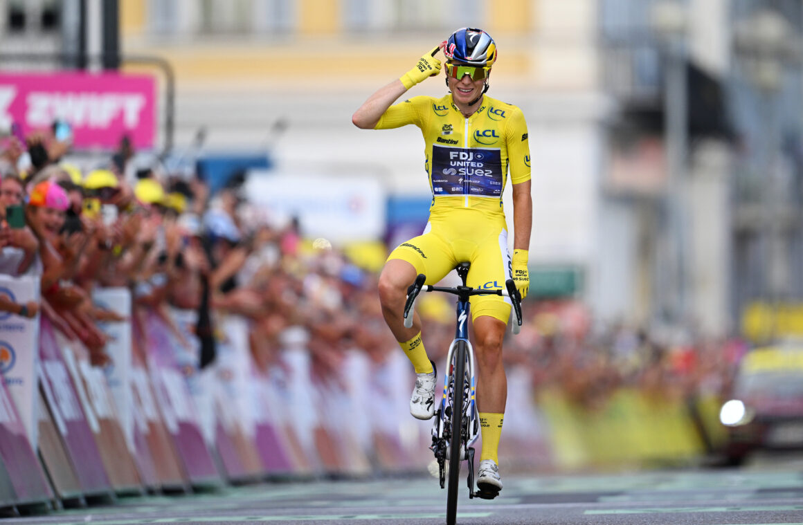 Demi Vollering Wins Tour De France Femmes