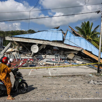 Nearly 13,000 Displaced After Deadly Indonesian Quake