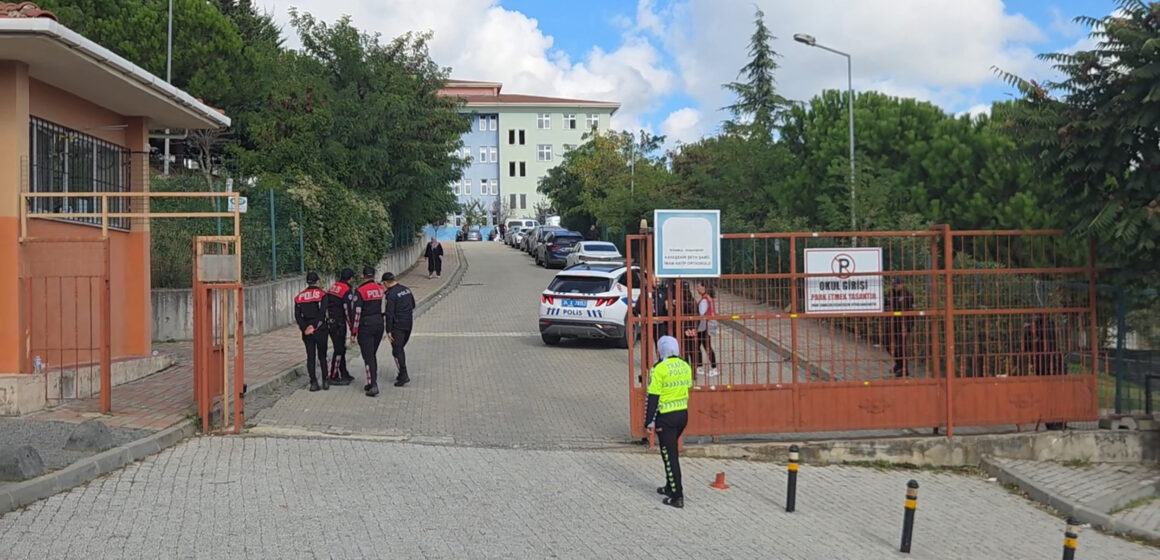TURKEY-ATTACK-SCHOOL One Child Killed In Istanbul School Knife Attack